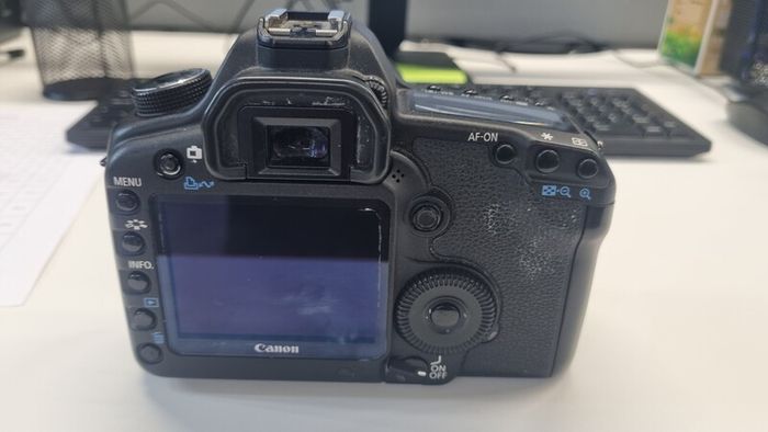 Canon 5d markii body and lens seperate