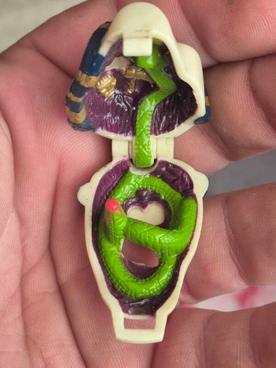 Mighty Max Arachnoid Playset + shrunken head