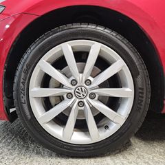Genuine VW 17inch alloys Off a 2017 Golf Mk7. Full photos and details coming this week once removed. Dublin 15, cash on collection. Message for info.