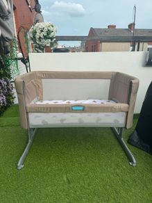 baby cot