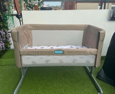 baby cot