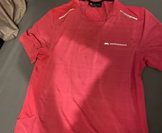 Pink monterain t shirt