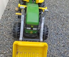 John Deere tractor and trailer