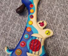 Toy guitar