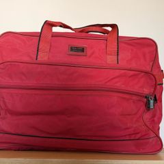 Retro original Carlton large red travel bag- (carry on baggage)  - with shoulder strap in full working order