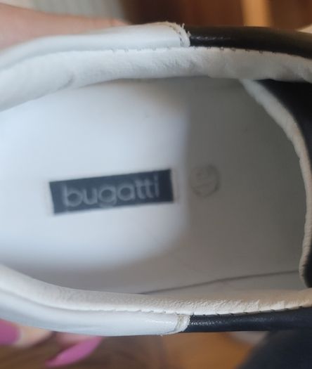 Bugatti Ladies Trainers Black with Embroidered Flowers Size 7 UK EU 40