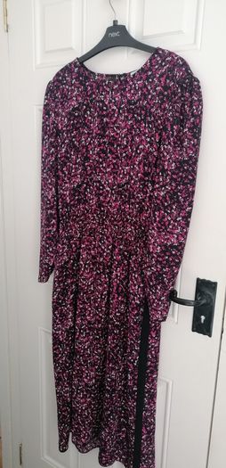 dresses all  size 14. Five euro each