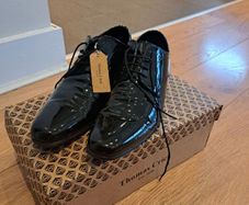 Black Shiny Shoes (Size 9) (Thomas Crick)