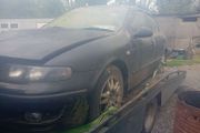 05 seat Leon breaking