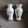 Two small collectable Arklow pottery matching vases Image 8