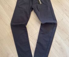 BNWT Men's Navy Blue Chinos W28 L32