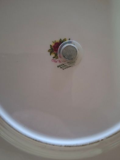 Vintage Royal Albert "Old Country Roses" Single-Tier Cake Stand / Handled Serving Tray
