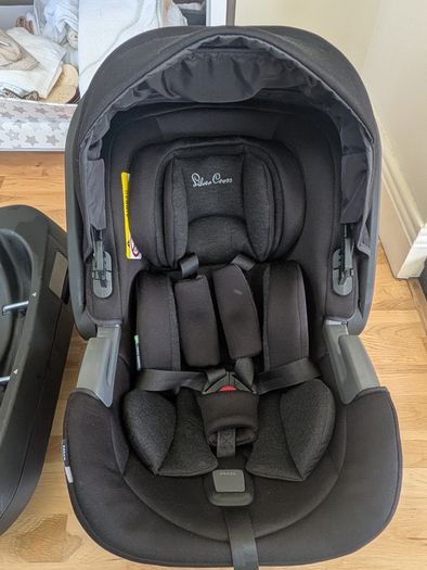 Silvercross car seat with isofix base