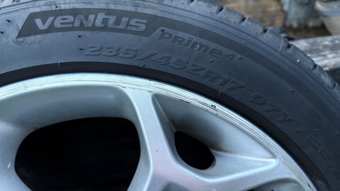 235/45/R17 with tyres