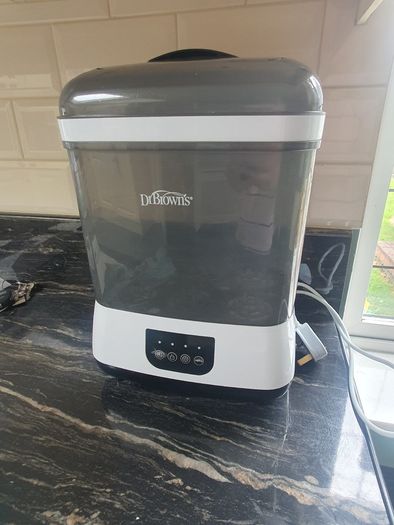 Dr Brown baby bottle steriliser and bottles