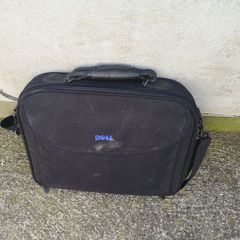 laptop bag need good clean