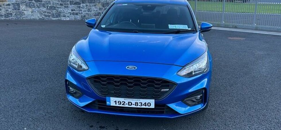 Ford Focus ST line Blue