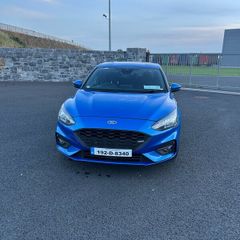 Ford Focus ST line Blue