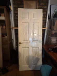 Free door