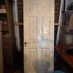 Free door
