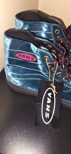 Vans Men's Sk8-Hi 138 Decon Alex Knost/Lee-Ann Curren in Beautiful Velvet