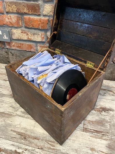 vintage vinyl box