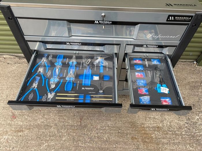 Manarola 12 Drawer Tool Box Fully Loaded With Tools