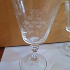 6 Elegant Vintage Etched Wine Glasses