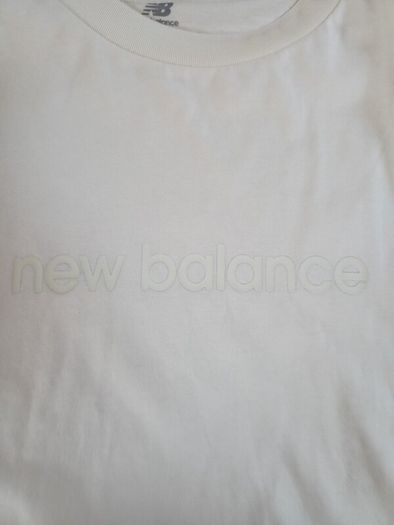 Brand new T shirt New Balance XL