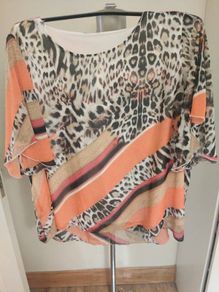 Lovely plus size blouse size UK26 EU54 Postage included