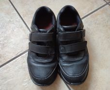 Boys shoes