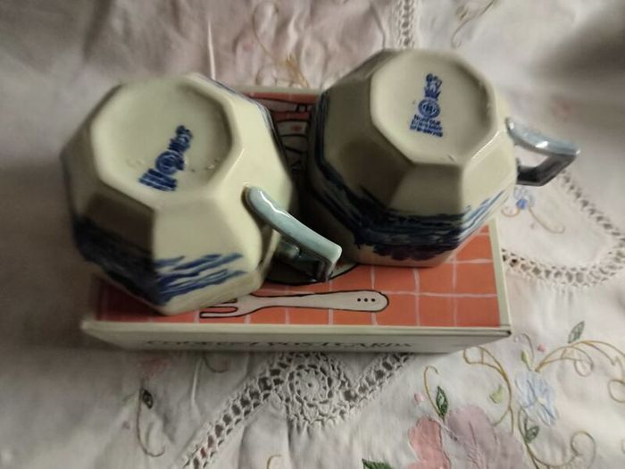royal Doultan Norfolk cups, vintage cups, Art Deco cups