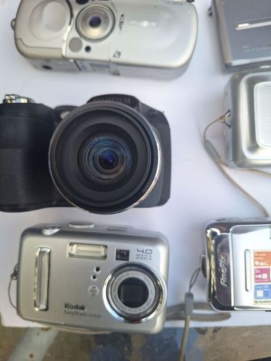 Joblot of digital cameras