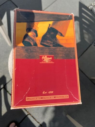 R.M. Williams yearling boots size 8