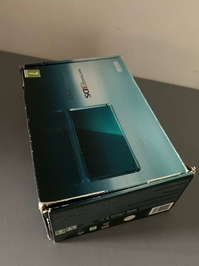 Nintendo 3DS Boxed