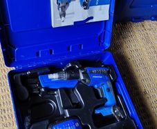Rawlplug 18v Cordless Auto feed  screw gun. Plasterboard 2x batteries