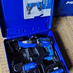 Rawlplug 18v Cordless Auto feed  screw gun. Plasterboard 2x batteries