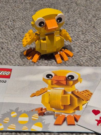 Lego 40201 Valentine's Cupid Dog and 40202 Easter Chick
