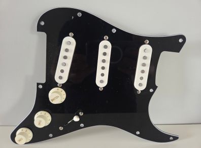 Fender Squier Stratocaster Loaded Pickguard