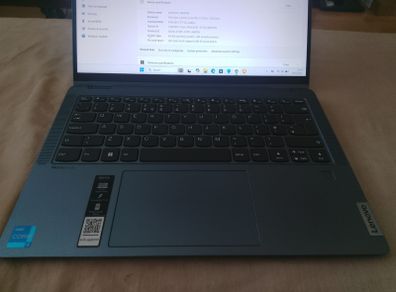 Lenovo ideapad Flex 5i 2 in 1 12th gen i3