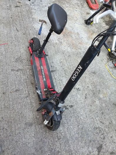 Electric scooter
