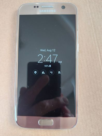 Samsung Galaxy S7, Model SM-G930A, 32GB, 4GB Ram, Excellent cosmetic condition and working great