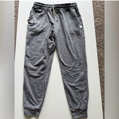 Vuori performance joggers NWOT