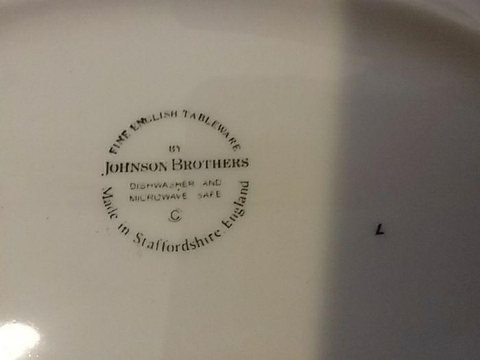 Johnson Bros Fresh Fruit Serving bowl