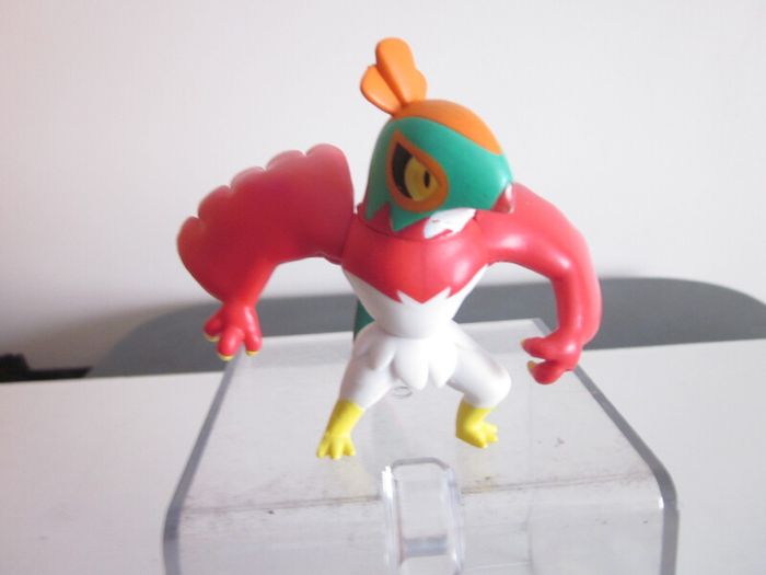 Pokeman Battle  Figure Hawlucha 2022