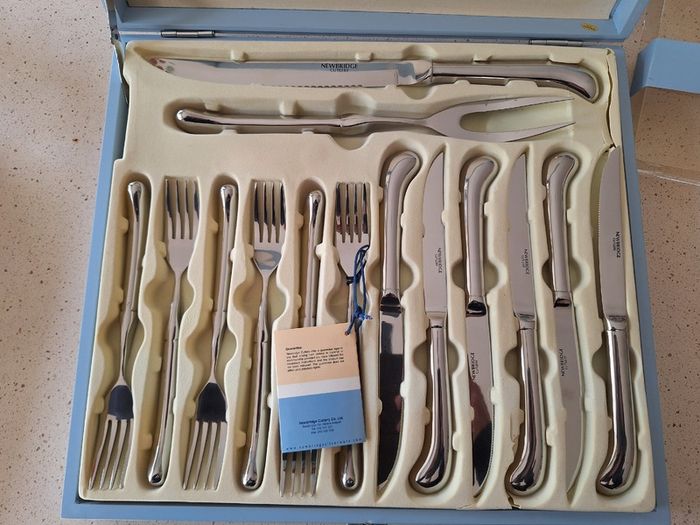 Newbridge Steak Carver Set