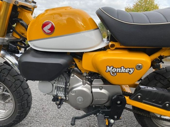 Honda Monkey 125 - Banana Yellow
