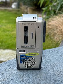 Olympus Pearlcorder J300 Microcassette Recorder