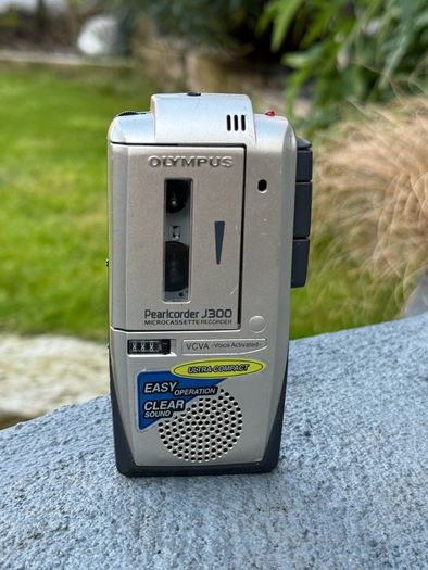 Olympus Pearlcorder J300 Microcassette Recorder