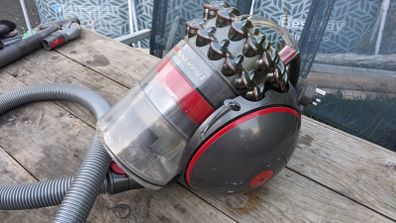 Dyson cylinder hoover, model Big Ball Animal 2